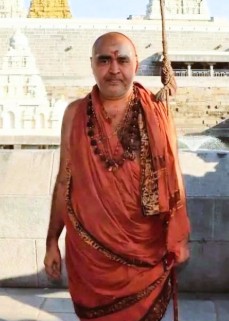 H. H. Pujyasri Sankara Vijayendra Sarawathi Swamigal